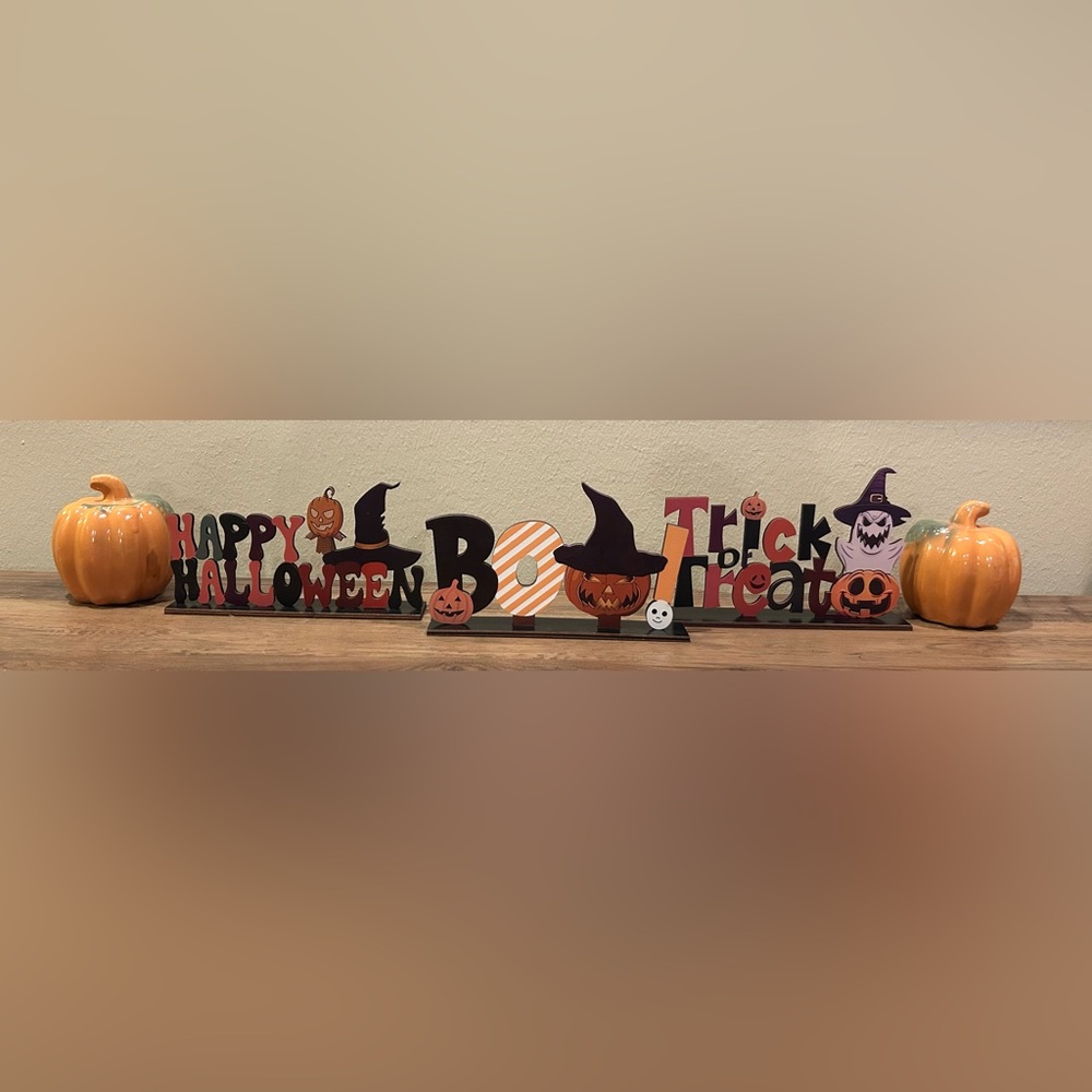 3PC Halloween Wooden Decor Set with 2 Ceramic Orange Pumpkins-Good Condition🎃